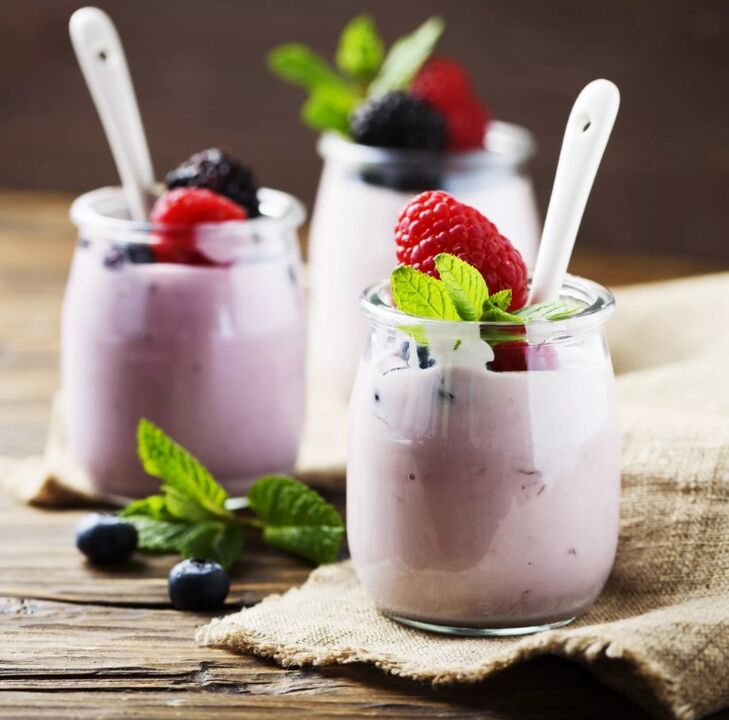 Naturalny jogurt